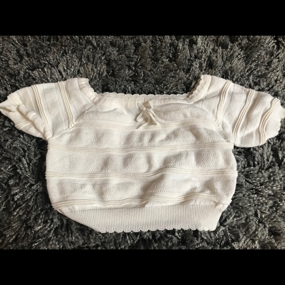 White Kendal & Kylie Crop top